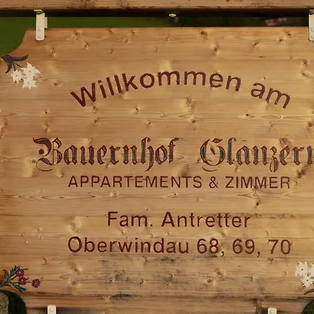 Bauernhof Glanzern Farm stay *